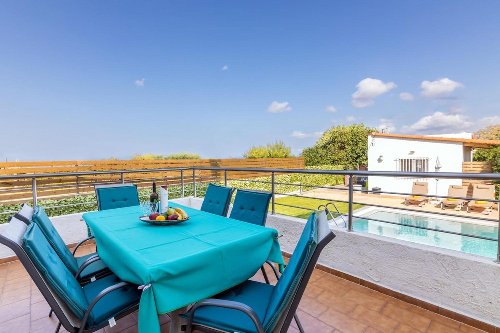 Amazing Villa Chrysanthi With Private Pool In Heraklion Epano Vathia 外观 照片