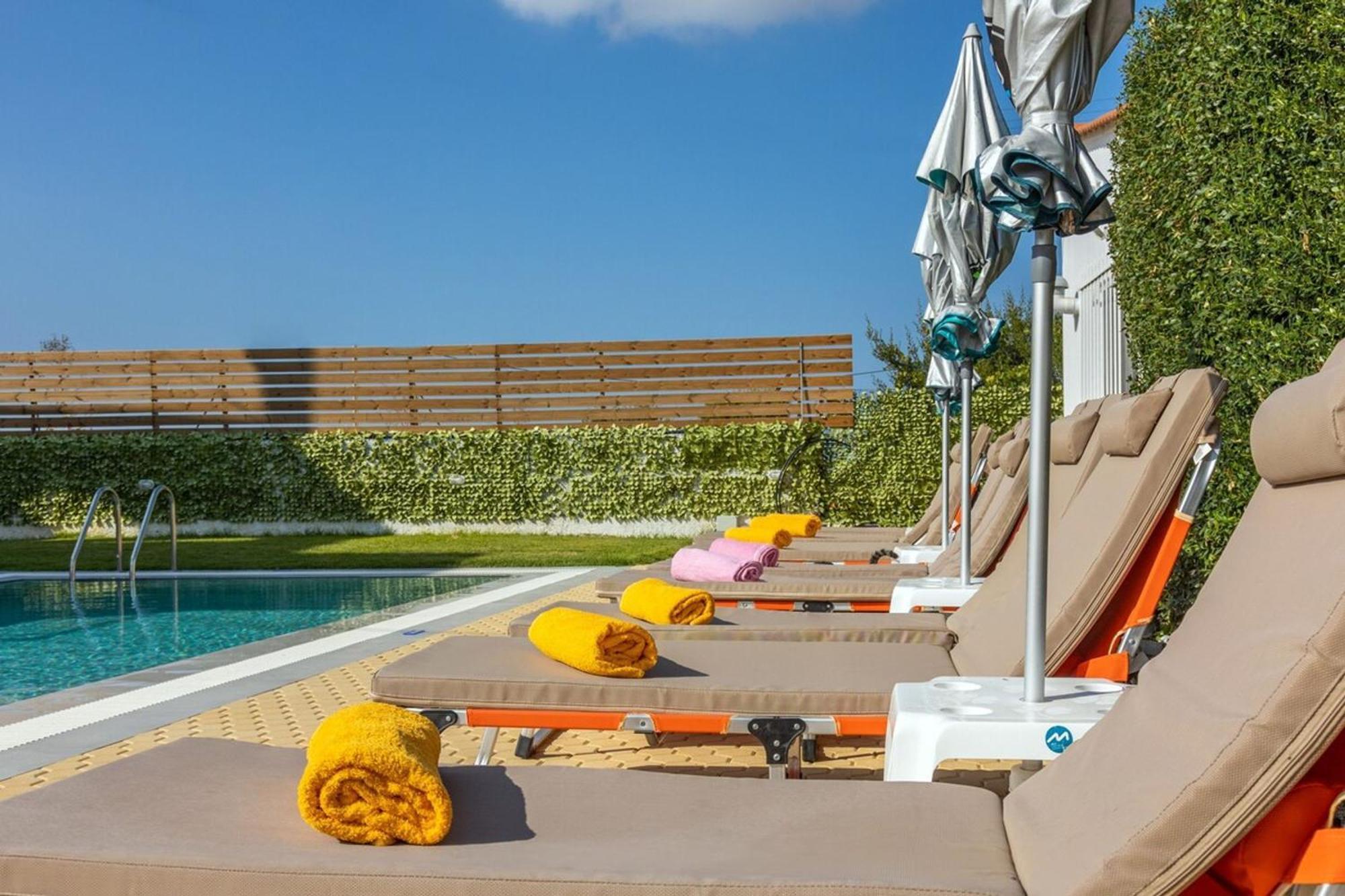 Amazing Villa Chrysanthi With Private Pool In Heraklion Epano Vathia 外观 照片