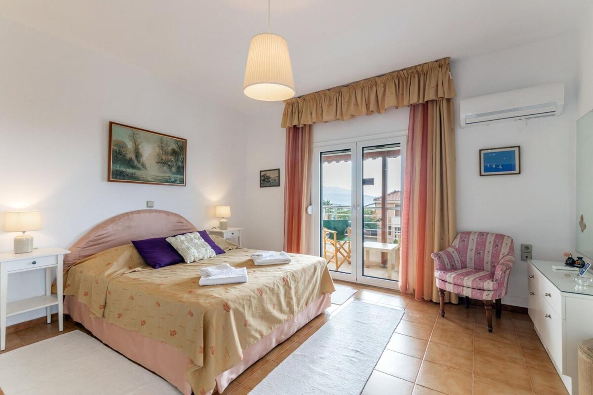 Amazing Villa Chrysanthi With Private Pool In Heraklion Epano Vathia 外观 照片
