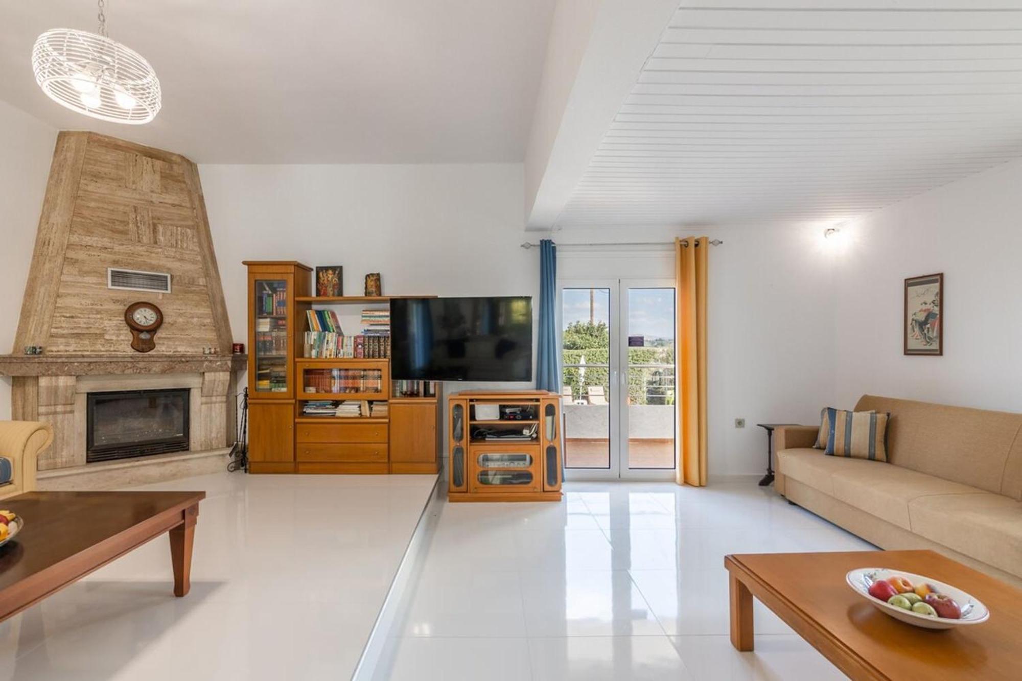 Amazing Villa Chrysanthi With Private Pool In Heraklion Epano Vathia 外观 照片