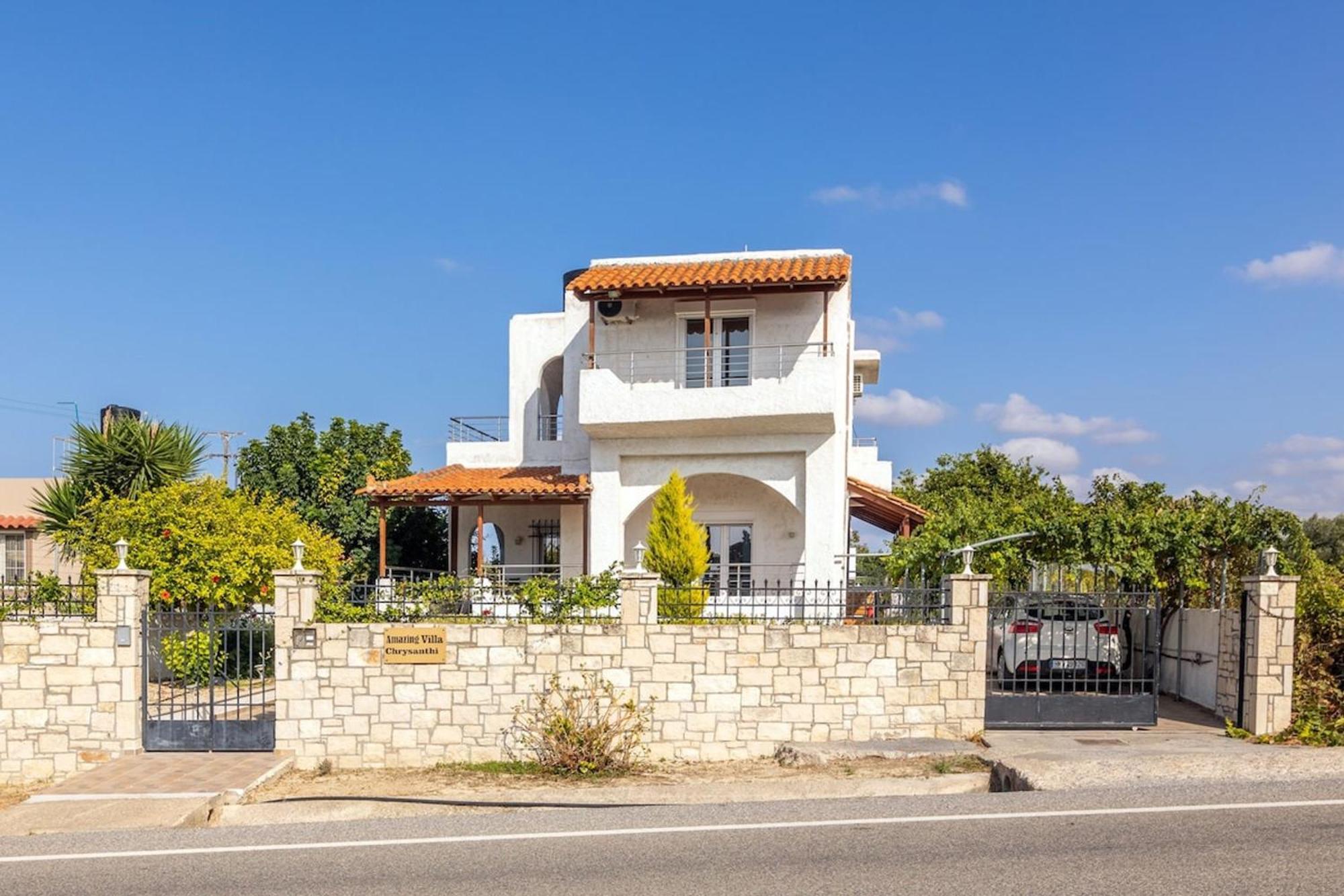 Amazing Villa Chrysanthi With Private Pool In Heraklion Epano Vathia 外观 照片