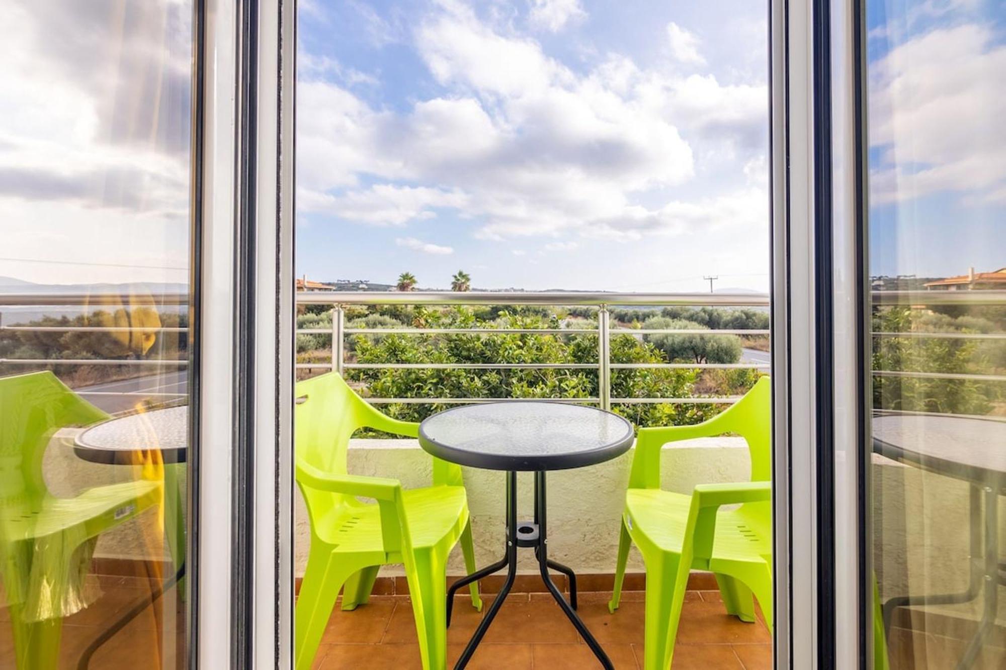 Amazing Villa Chrysanthi With Private Pool In Heraklion Epano Vathia 外观 照片