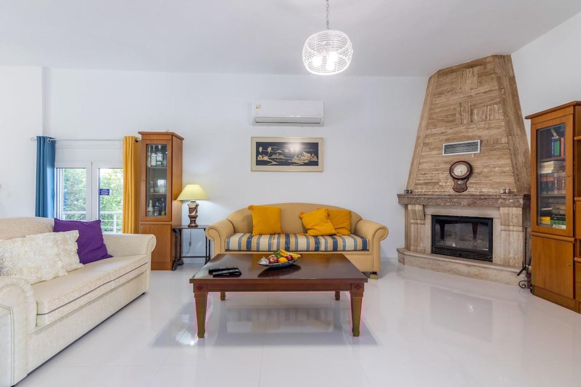 Amazing Villa Chrysanthi With Private Pool In Heraklion Epano Vathia 外观 照片