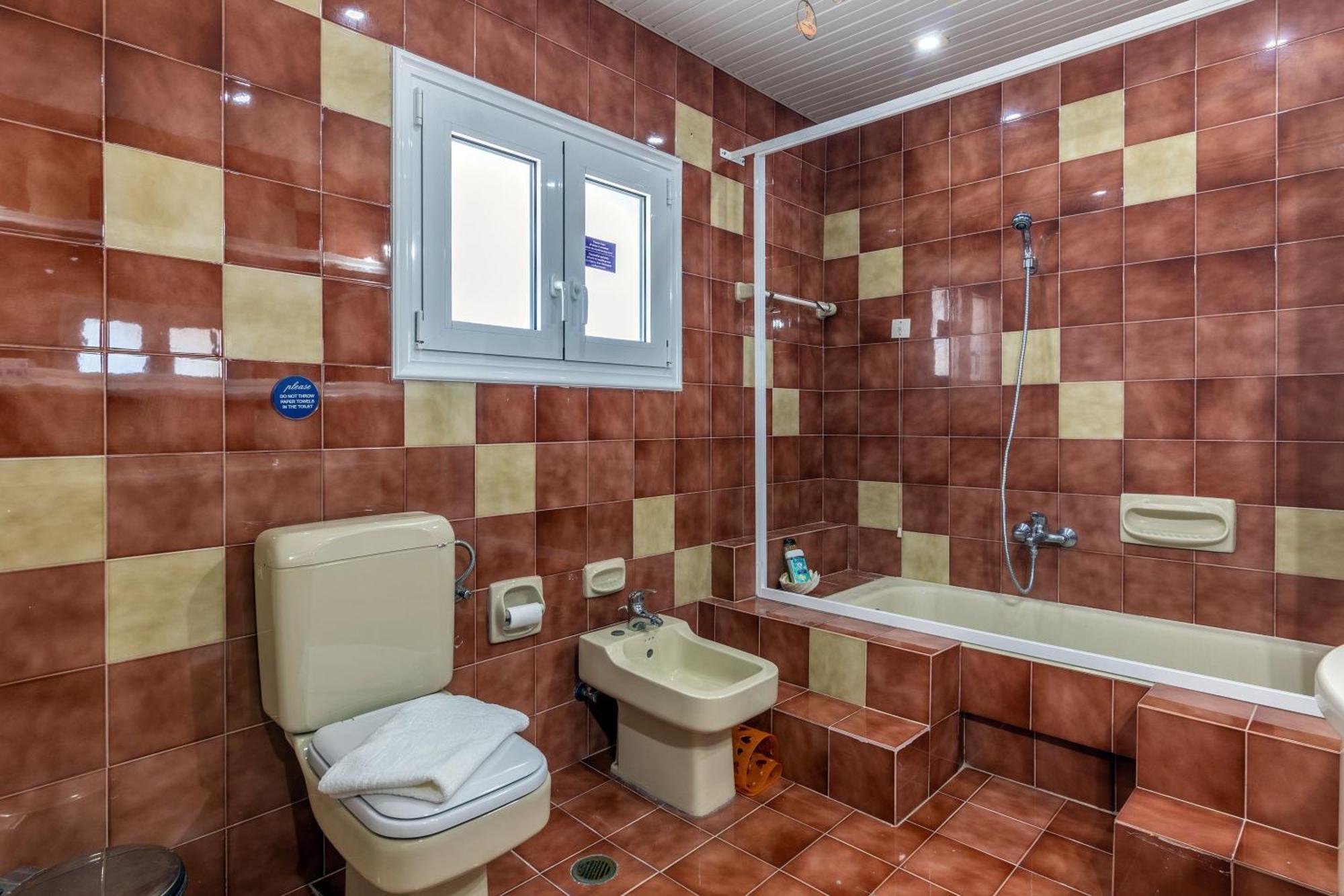 Amazing Villa Chrysanthi With Private Pool In Heraklion Epano Vathia 外观 照片