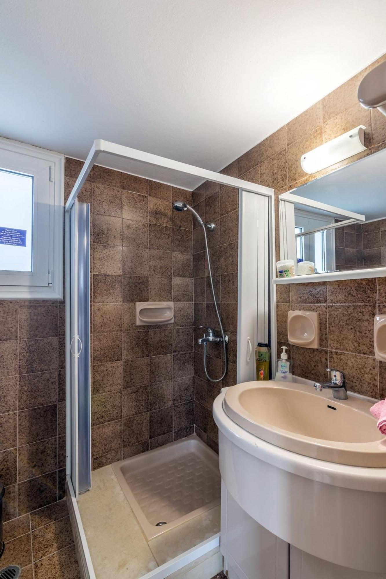 Amazing Villa Chrysanthi With Private Pool In Heraklion Epano Vathia 外观 照片
